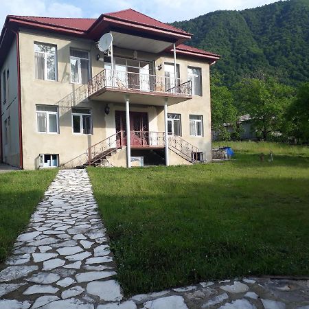House At The Forest / Სახლი Ტყის Პირას Gordi 外观 照片