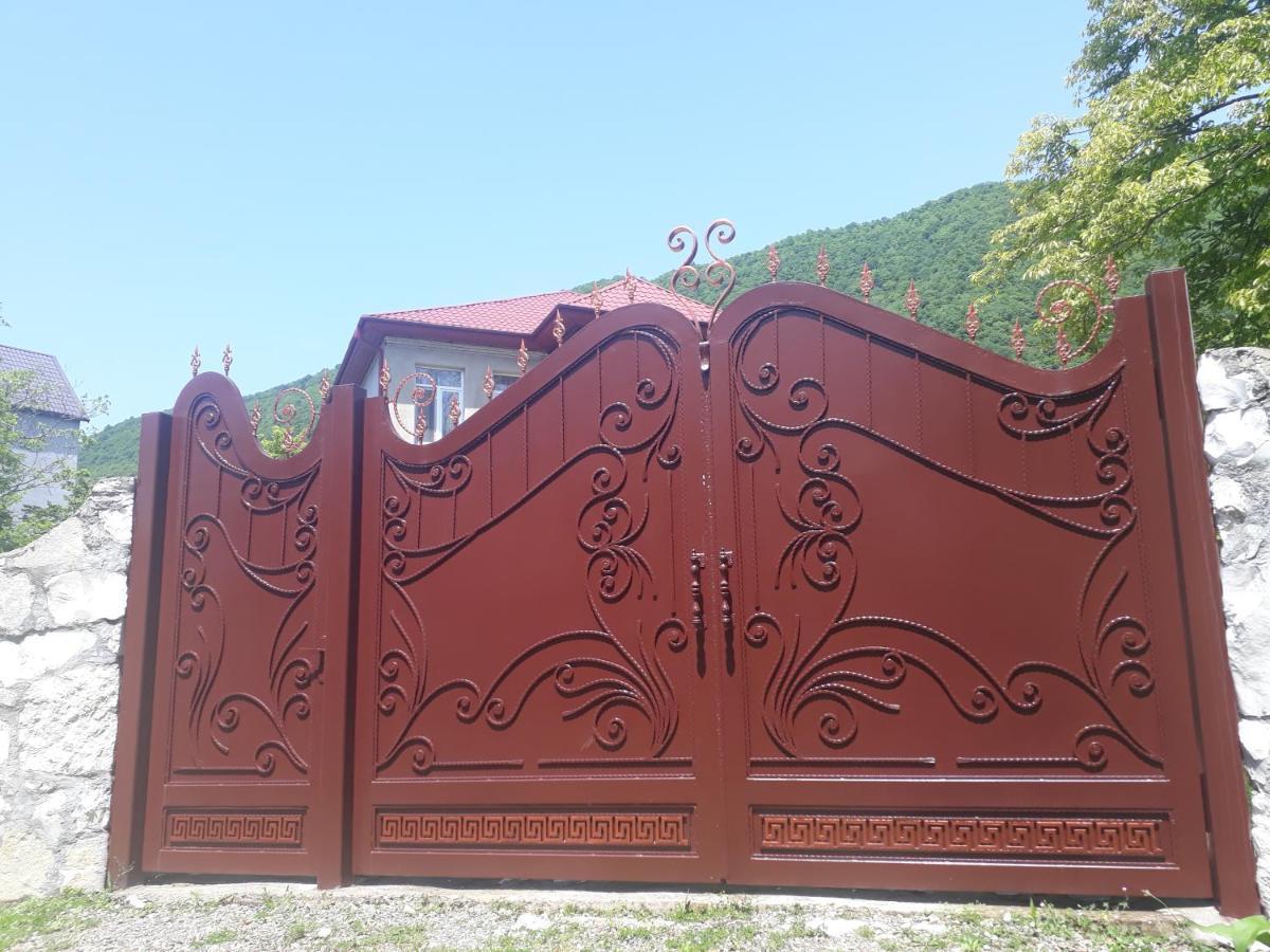 House At The Forest / Სახლი Ტყის Პირას Gordi 外观 照片