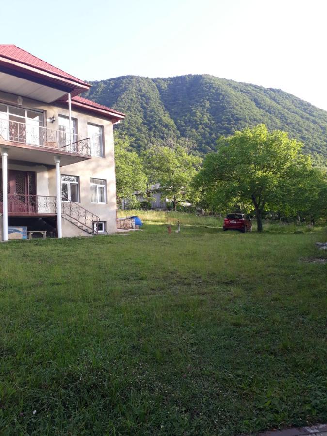 House At The Forest / Სახლი Ტყის Პირას Gordi 外观 照片